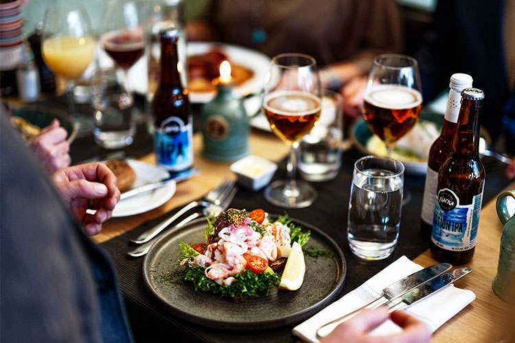 restaurang-dukatbord1-langholmen-stockholm-750x500 Matsalen Grünewald på Långholmens Wärdshus